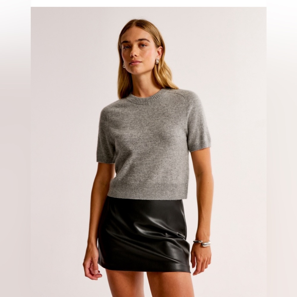 Abercrombie & Fitch Black Mini Skirt